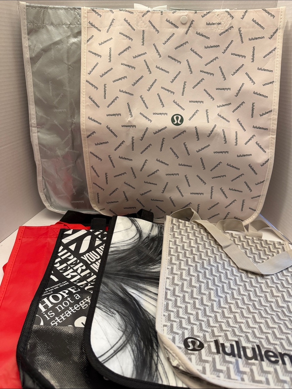 lululemon athletica Set of 6 Reusable totes